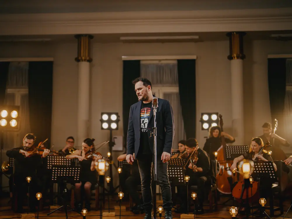 Ismael Serrano inicia su gira por Latinoamérica y regresará a España con su concierto sinfónico en Murcia