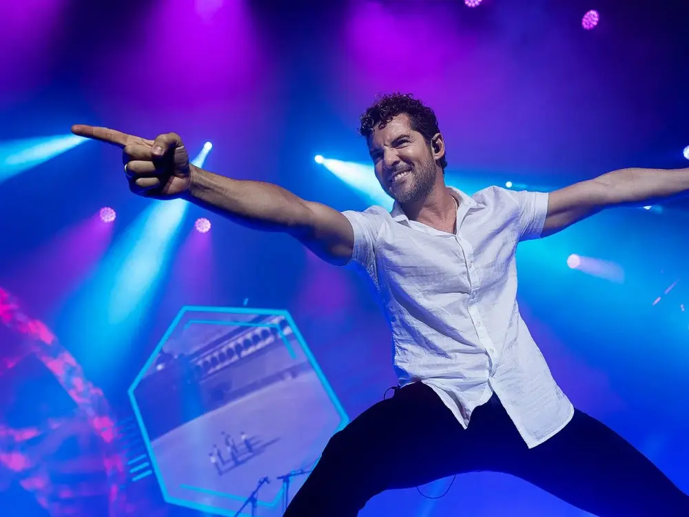 David Bisbal presenta su Tour Eternos en Valladolid: una noche para cantar los clásicos de siempre